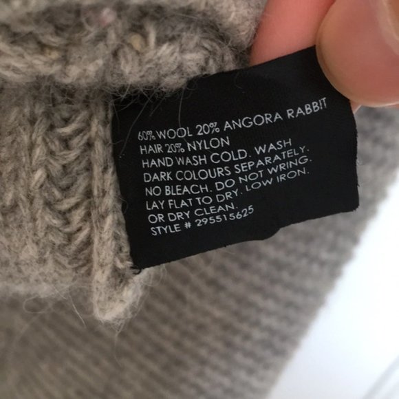 Club Monaco turtleneck crop sweater - Picture 7 of 7